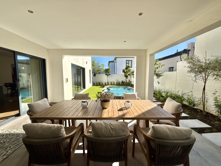 4 Bedroom Property for Sale in Sandown Western Cape